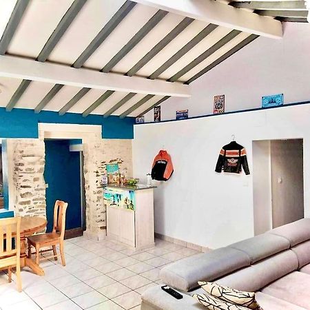 Charmante Maison Atypique En Village Saint-Colombin 외부 사진