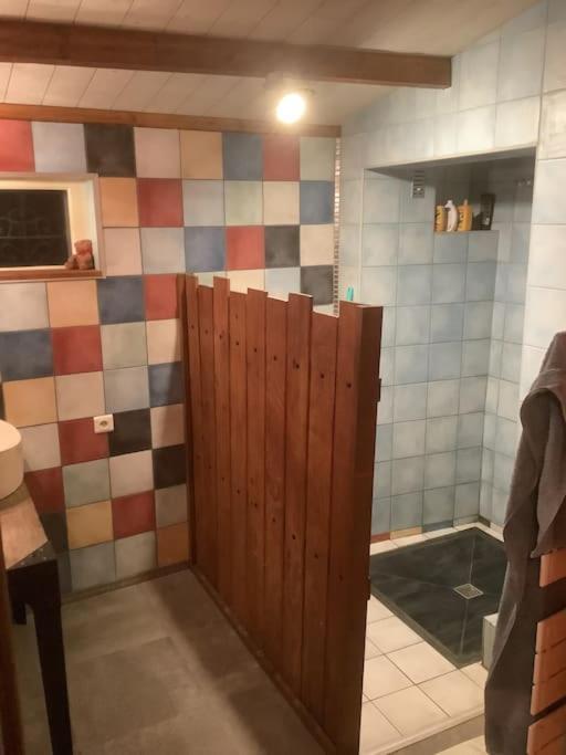 Charmante Maison Atypique En Village Saint-Colombin 외부 사진